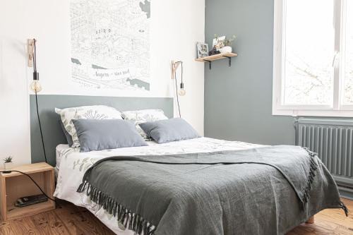 Les Ponts-de-Ce Casa | Bobby's Beds