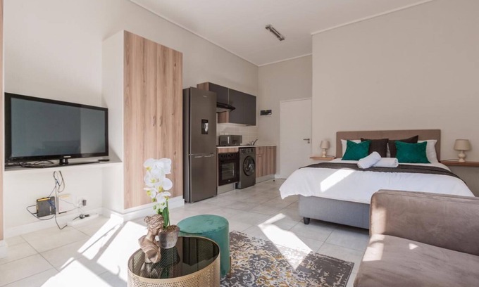 Greater Johannesburg Metropolitan Area Apartamento | Bobo's Greenlee Lifestyle Studio Apartment