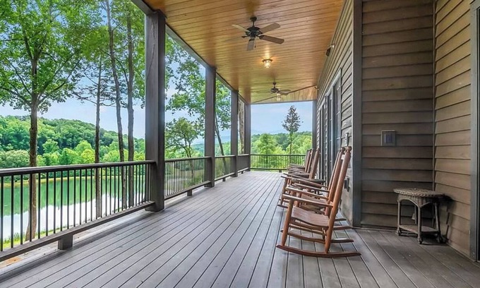 Mill Spring Casa | Bogey's Villa Retreat Mountain Serenity Meets Golf Excellence
