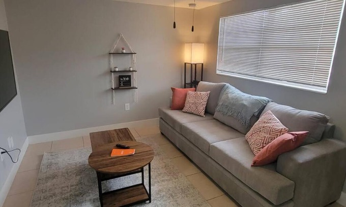 Terrace Park Apartamento | Bohemian 1 Bedroom- Minutes from Busch Gardens