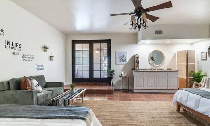 Riverside Casa | BOHEMIAN AND MODERN SERENE HOME WITH POOL