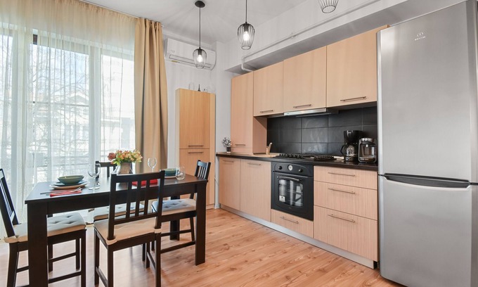 Bucharest Apartamento | Bohemian Apartment with balconies