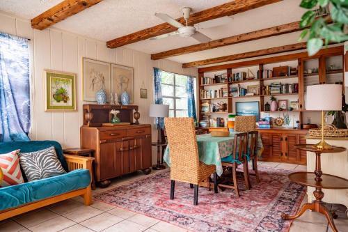 Port Saint Lucie Casa | Bohemian Bungalow