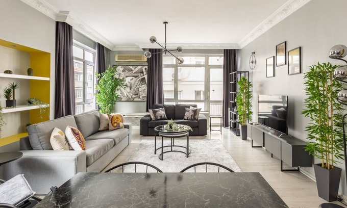 Nisantasi Apartamento | Bohemian Flat in Nisantasi with Central Location