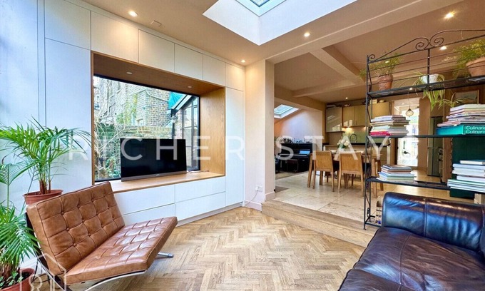 North Kensington Apartamento | Bohemian Notting Hill Apt | Garden & Amenities