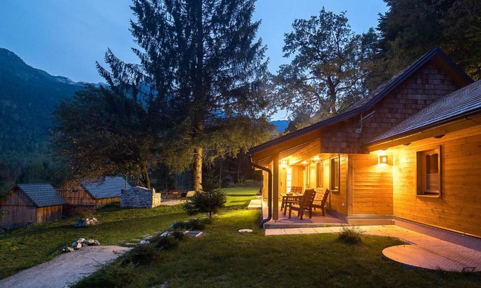 Bohinjska Bistrica Casa | Bohinj Cottage Pr' Maricki - house in nature with hot tub & sauna