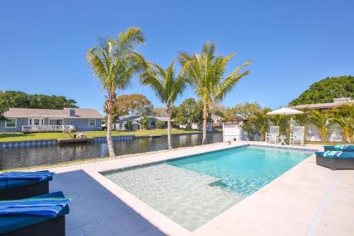 Palma Sola Casa | Boho Beach House