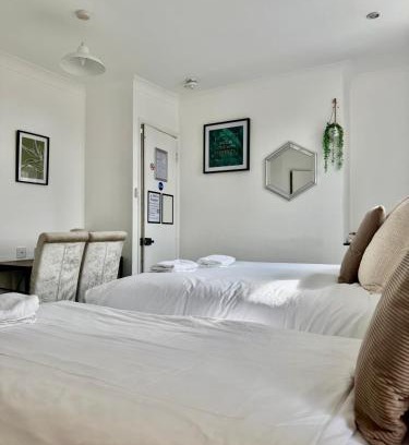 Kemptown Hotel | BoHo BreeZe Rooms
