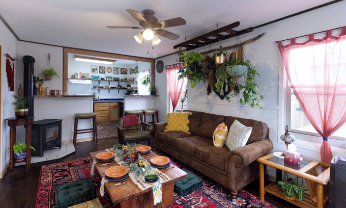 Silverton Casa | Boho Bungalow w/Hot Tub 4 Blocks From Downtown Silverton