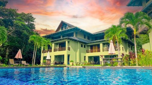 Dominicalito Apartamento | Boho-chic Duplex Penthouse, sea and jungle views, AC
