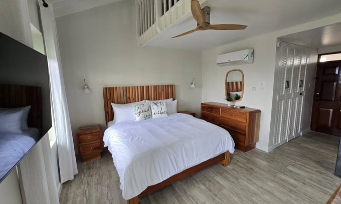 St.Bran's Burg Apartamento | Boho-Chic Loft with Sea Views in Montego Bay