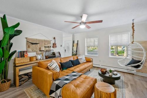 Pocono Lake Casa | Boho Haven Hideaway - Walk to Pool,Theater,Arcades, Firepit, Lake Access