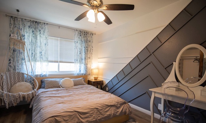 Fountain Valley Casa | Boho master BR w/ private bath in central OC
