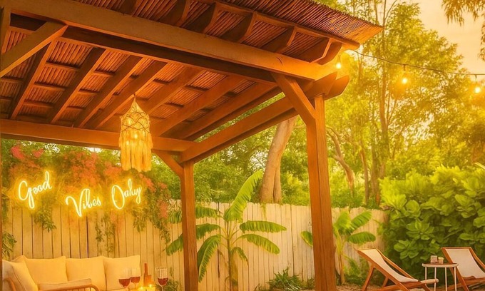 Buena Vista Chalet De Esquí | Boho Oasis in Prime Miami-Private Patio & More