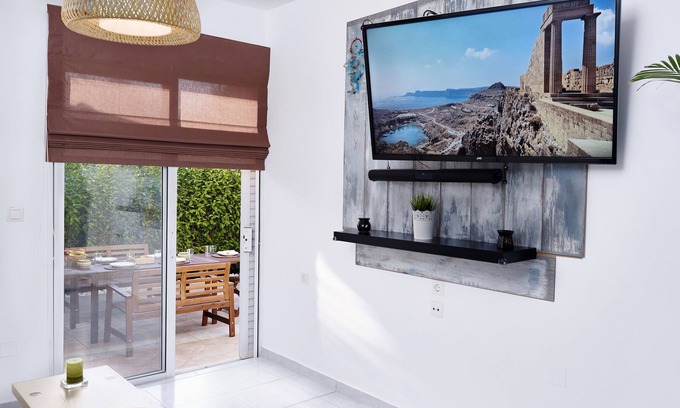 Ialyssos Villa | Boho Zen villa privada llena de encanto a menos de 500 metros del mar renovado en 2019