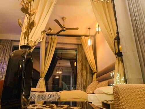 Noida Apartamento | Boholuxe - 41st floor