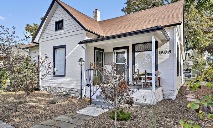 North End Casa | Boise's Hyde Park Guest Cottage - Fully Fenced Yard