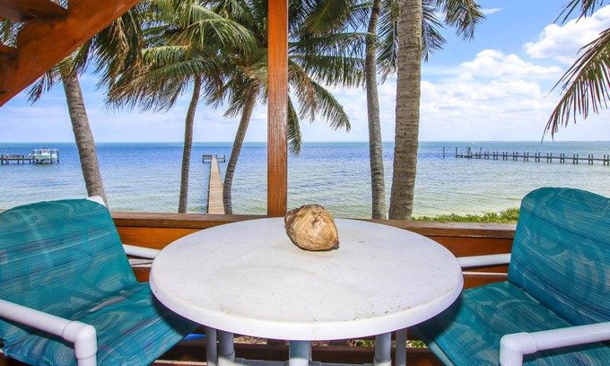 Bokeelia Condominio | Bokeelia Beachouse RedFish