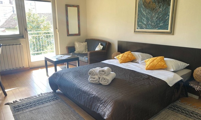 Banja Luka Casa | Bolek Mansion 2 A quiet and peaceful haven for rest, study or work