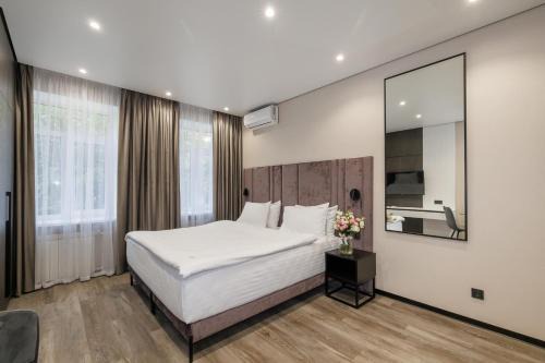 Kyiv Apartamento | BonApart Saksaganskogo by UHM