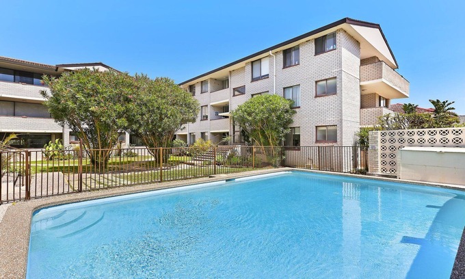 North Bondi Apartamento | Bondi Beach Apt Swimming Pool, Parking and Air Con