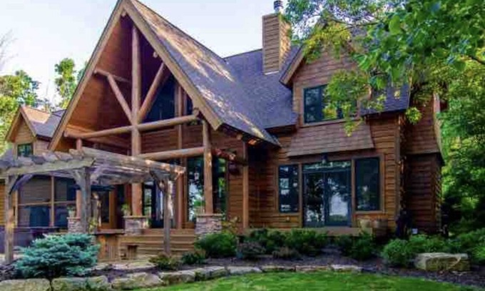 Scandia Casa | Bone Lake Escape - Hot Tub Oasis