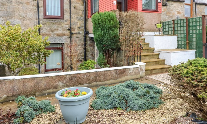 Huntly Apartamento | BONNIE BIDE, family friendly, with a garden in Huntly