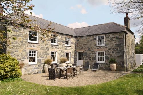 Helston Casa | Bonython Farmhouse
