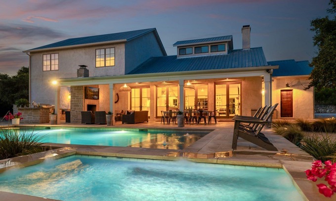 Austin Casa | Retiro privado | Piscina Pozo de fuego | 18 Camas | 7 Dormitorios | 6. 5 baños | Cerca de Downtn