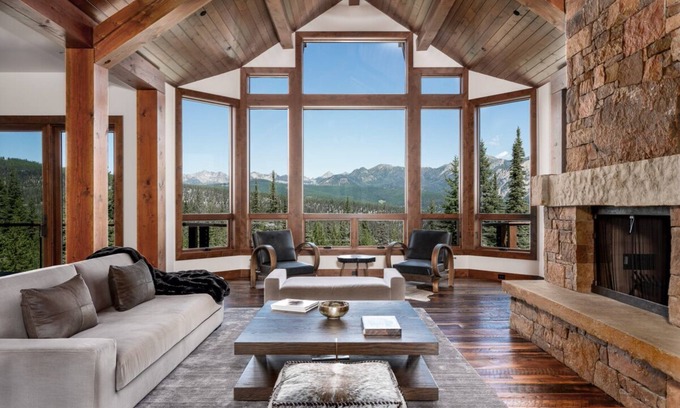 Spanish Peaks Casa | Book a Summer Getaway Today! Luxurious Estate Home Comfortably Sleeps Up to 12 Guests