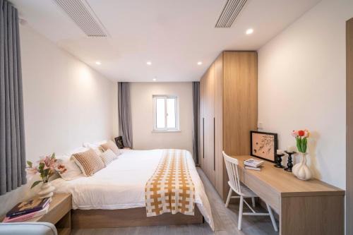 Hong Kou Apartamento | Book and Bed - Quyang Apartment