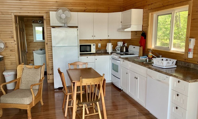 Honey Harbour Cabaña | Book Early For Preferred Dates - Honey Harbour