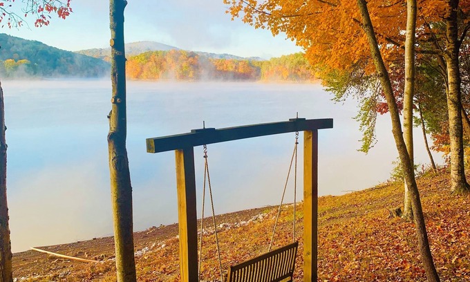 Sharps Chapel Casa | Book Fall Foliage 2025 at The Haven Norris Lake! 5Acres, Dock, FirePit, Kayaks!