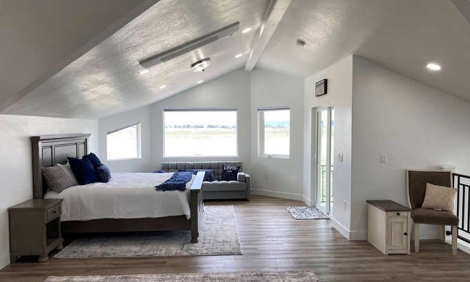 Garden City Casa | Booking now for Summer 2024! Come stay at Sunrise View w/private hot tub and RV parking