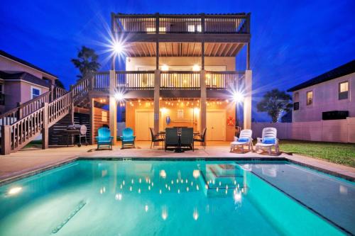 Port Aransas Casa | Boots Beaches AvantStay Golf Cart Brd Walk