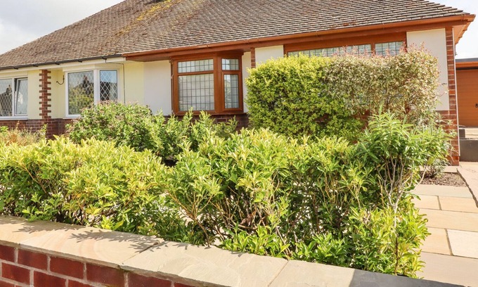 Whitestake Casa | BOPHUT HOUSE, with open fire in Tarleton