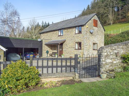 Kington Casa | Border View