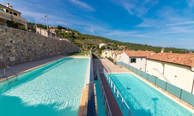 Bardino Nuovo Casa | Borgo dei Fiori - relax and sea view with swimming pool