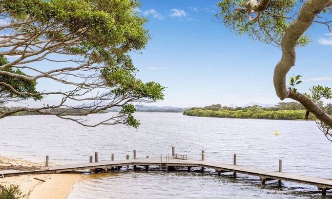 Mylestom Casa | Boronia Avenue, 18 - Stroll to the river, walk to the beach