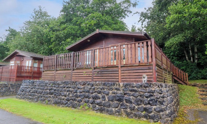 Yealand Conyers Cabaña | BORWICK HEIGHTS 6, pet friendly in South Lakeland Leisure Village