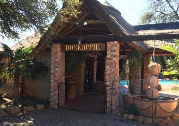 Moqhaka Cabina | Boskoppie Lion & Tiger Reserve