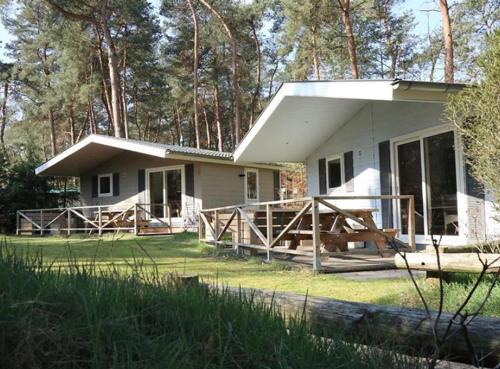 Alphen Otro | Boslodge XL