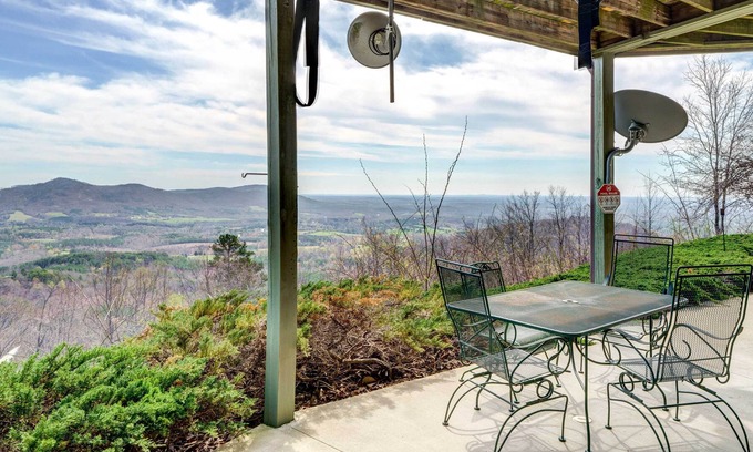 Bostic Casa | Bostic Vacation Rental w/ Private Pool & Gas Grill