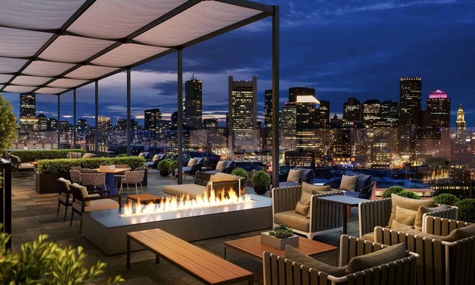 West End Apartamento | Luxurious 1-bedroom penthouse apartment breathtaking views in Boston's West End
