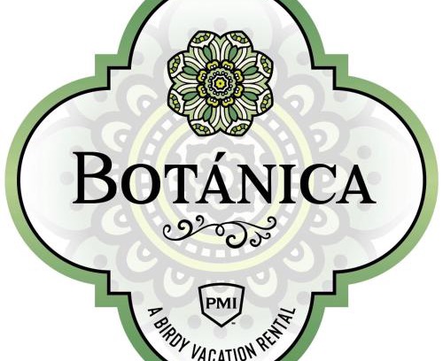 Castle Hills Casa | Botanica - A Birdy Vacation Rental
