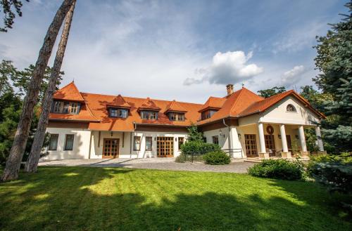 Danszentmiklos Casa | Botanica