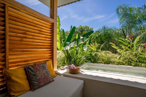 Playa Santa Teresa Apartamento | Botanika Suites
