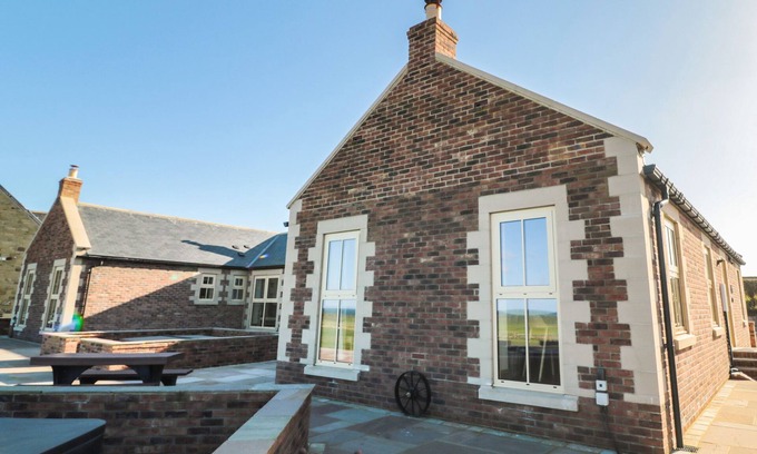 Embleton Cabaña | BOTHY COTTAGE, with pool in Embleton