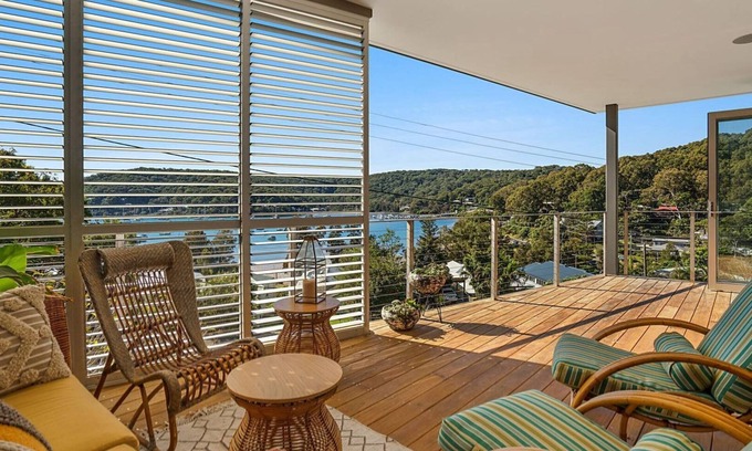 Hardys Bay Casa | 'Bouddi Galing' by Accom Holidays
