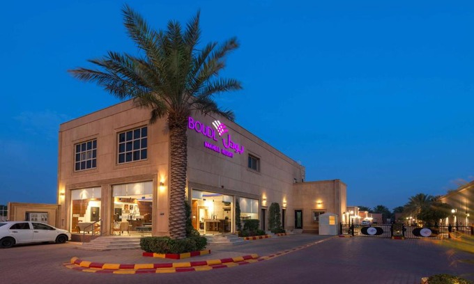 Unaizah Complejo | Boudl Al Nakheel